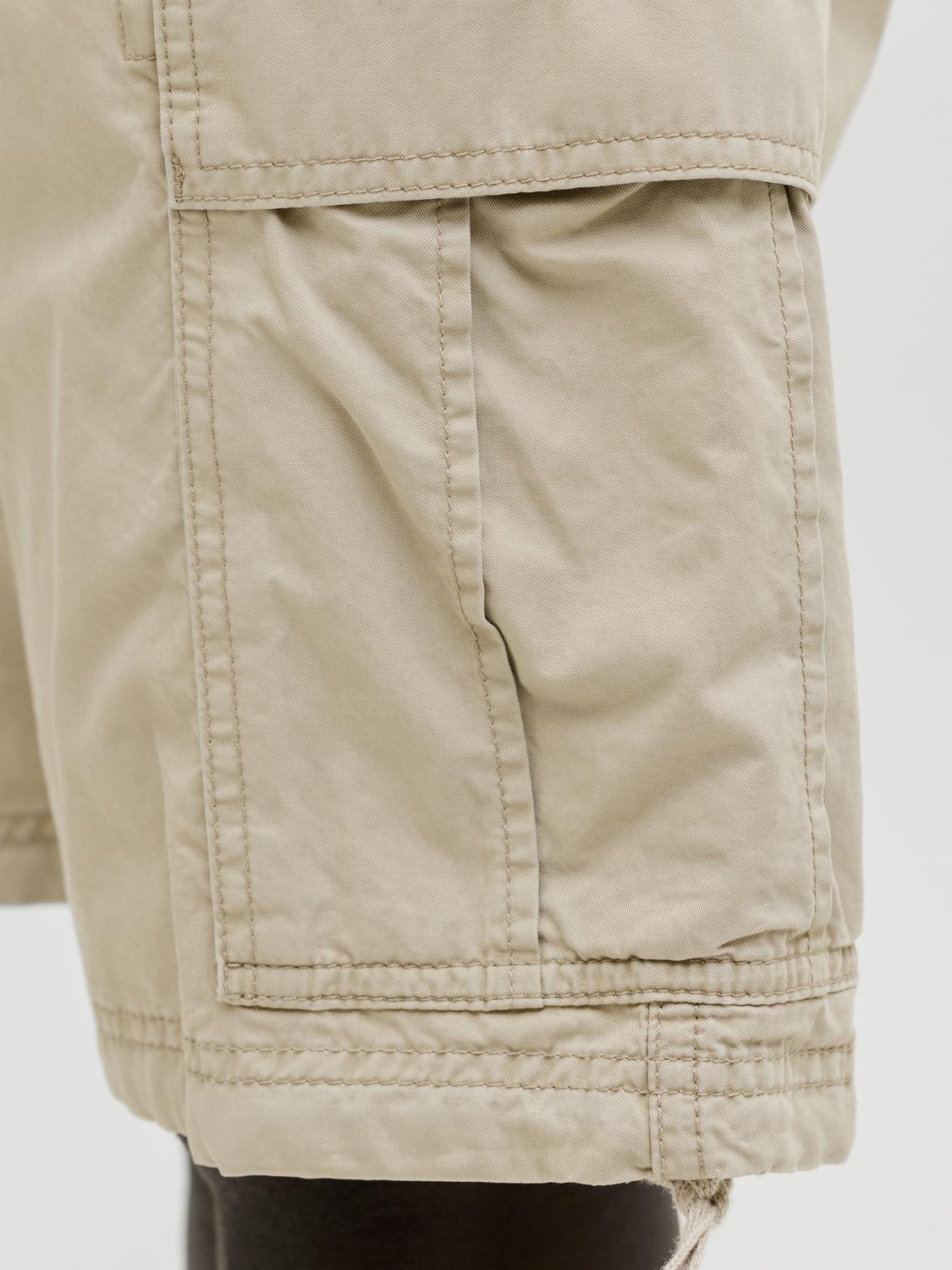 model_shot-detail
