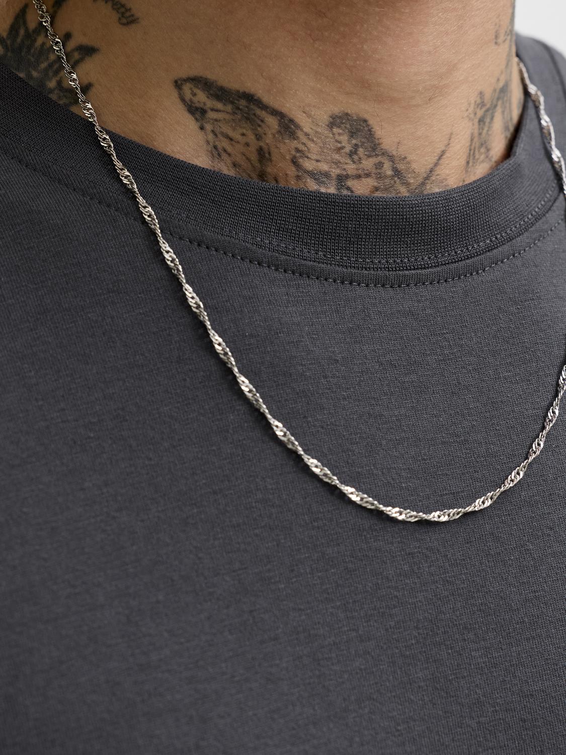 model_shot-detail