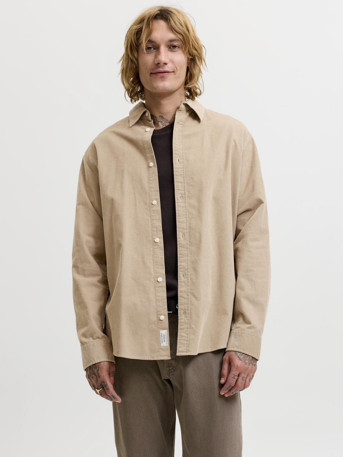 model_shot-front