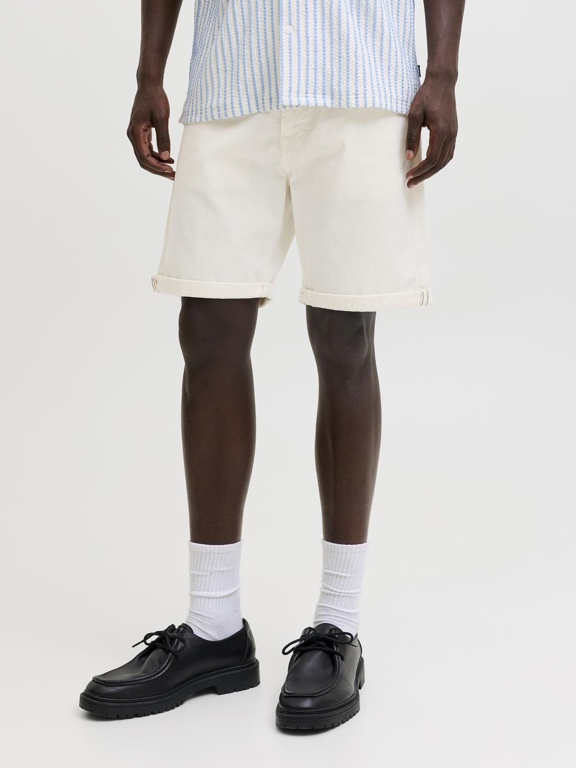 model_shot-front