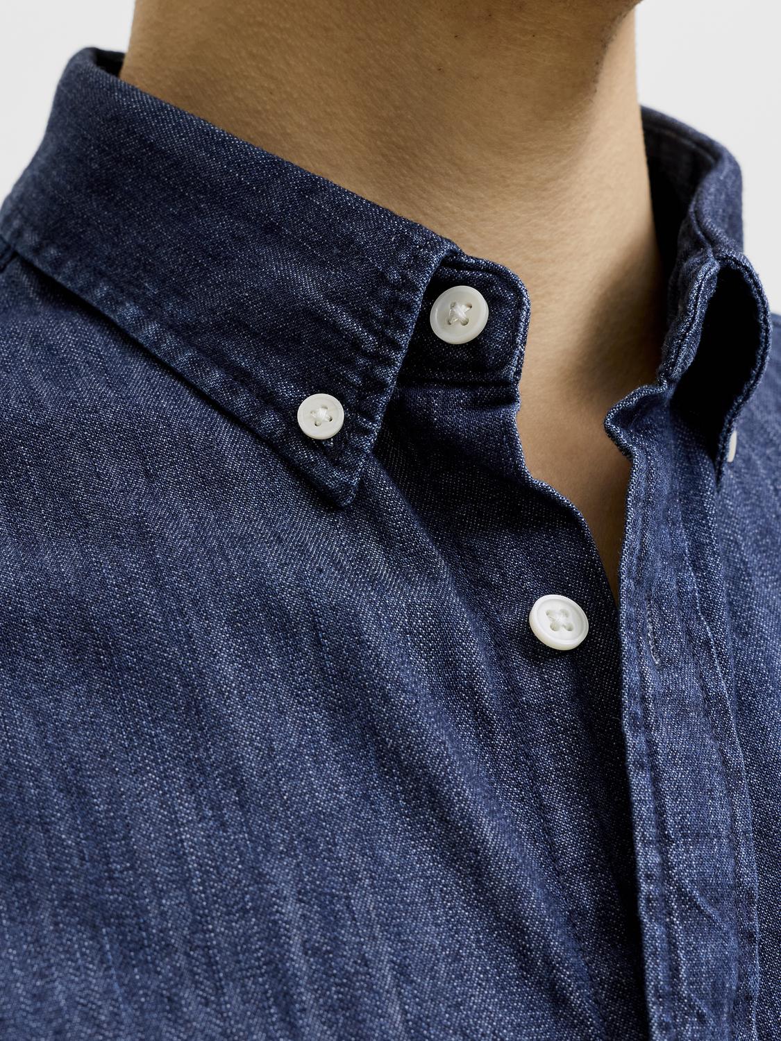 model_shot-detail
