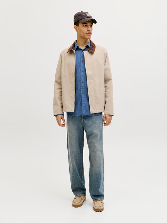 model_shot-front_full