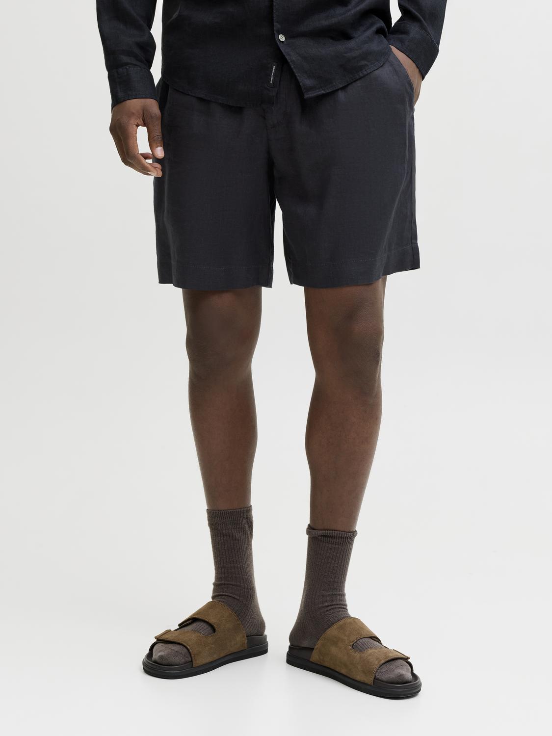model_shot-front