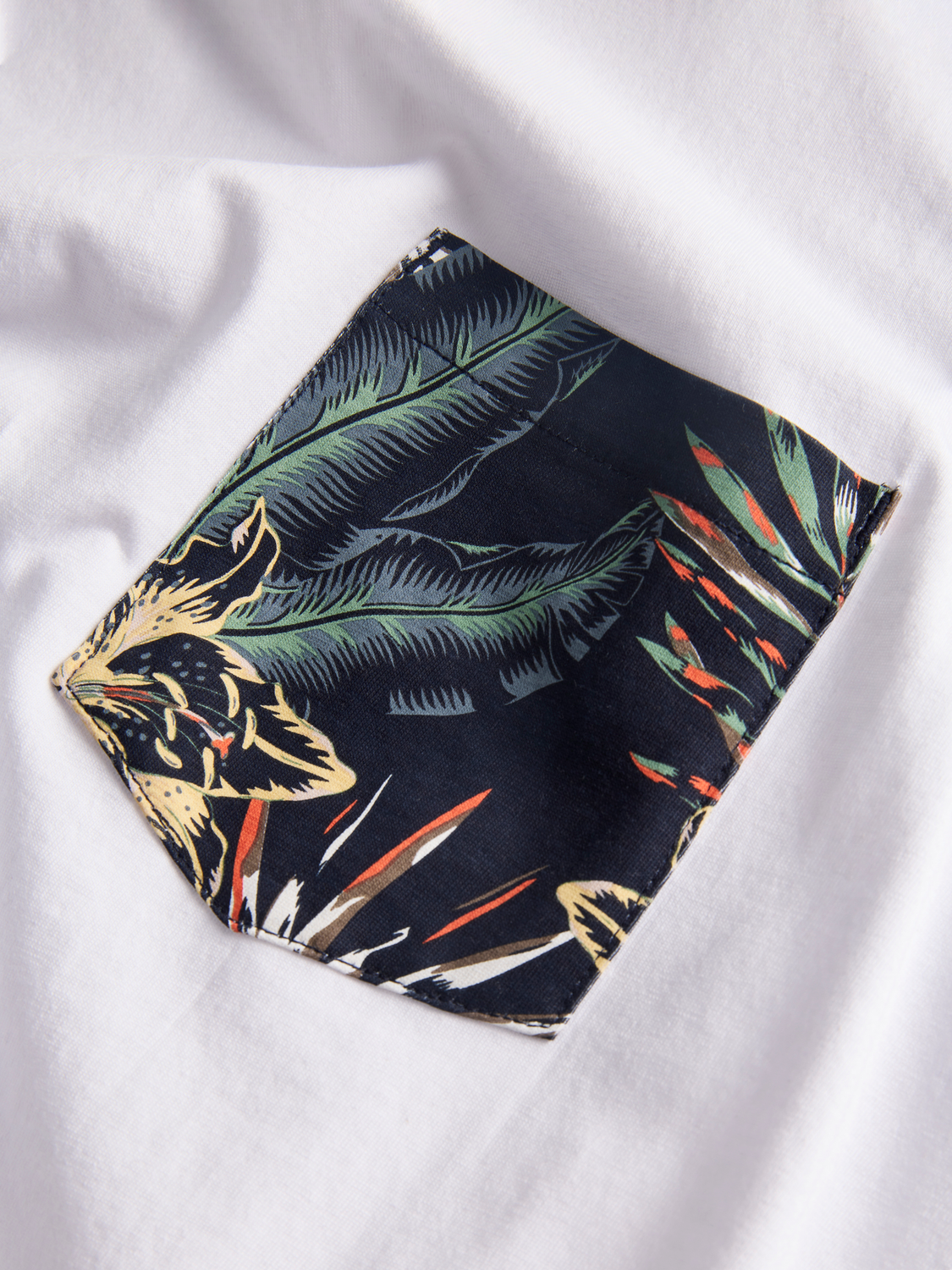 model_shot-detail