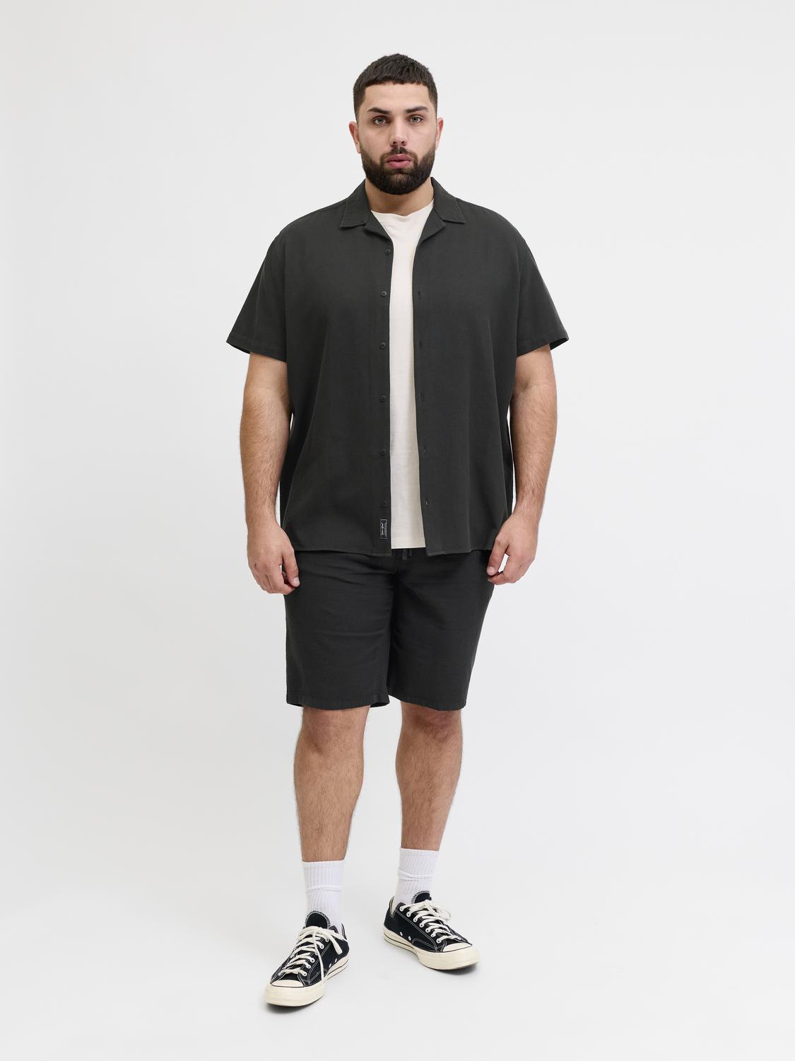 model_shot-front_full