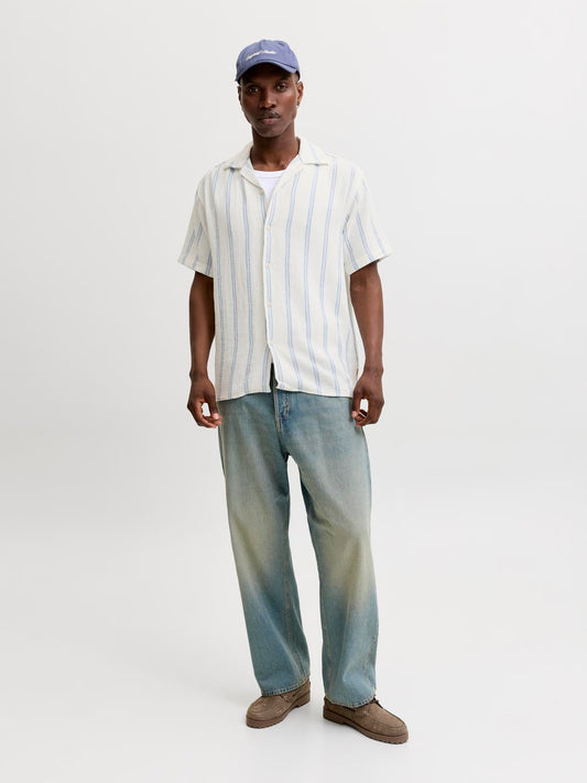 model_shot-front_full