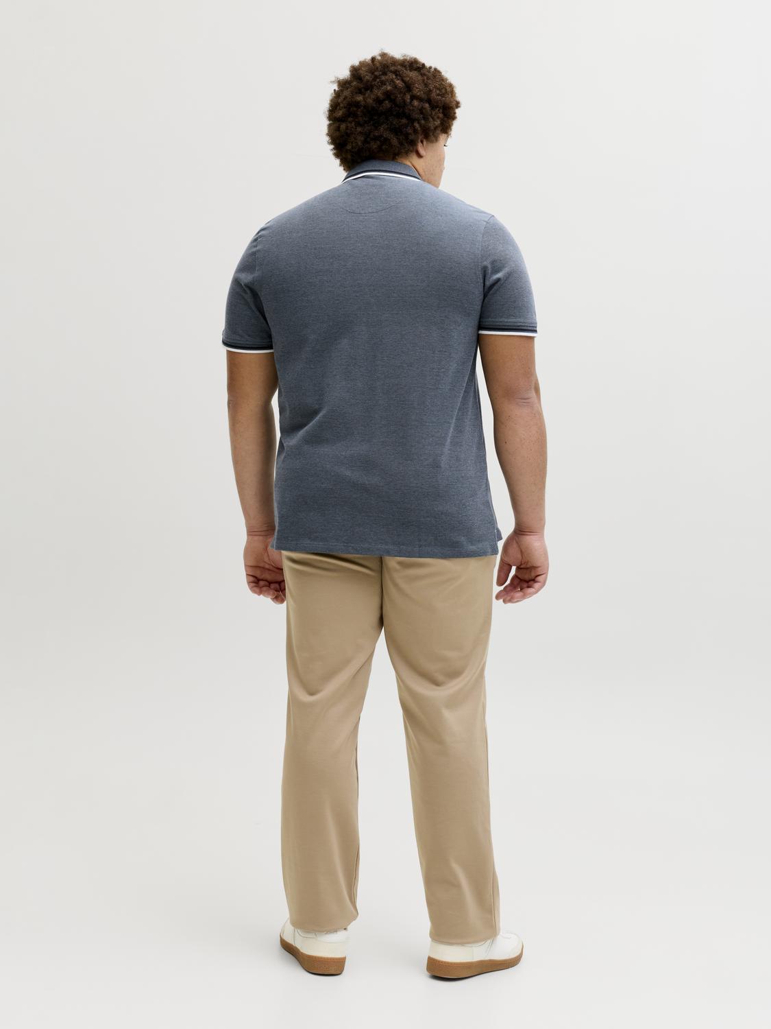 model_shot-back