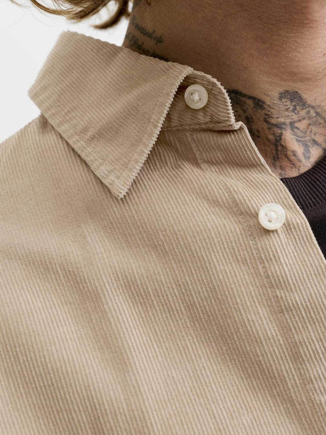 model_shot-detail