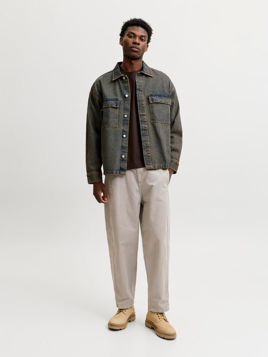 model_shot-front_full