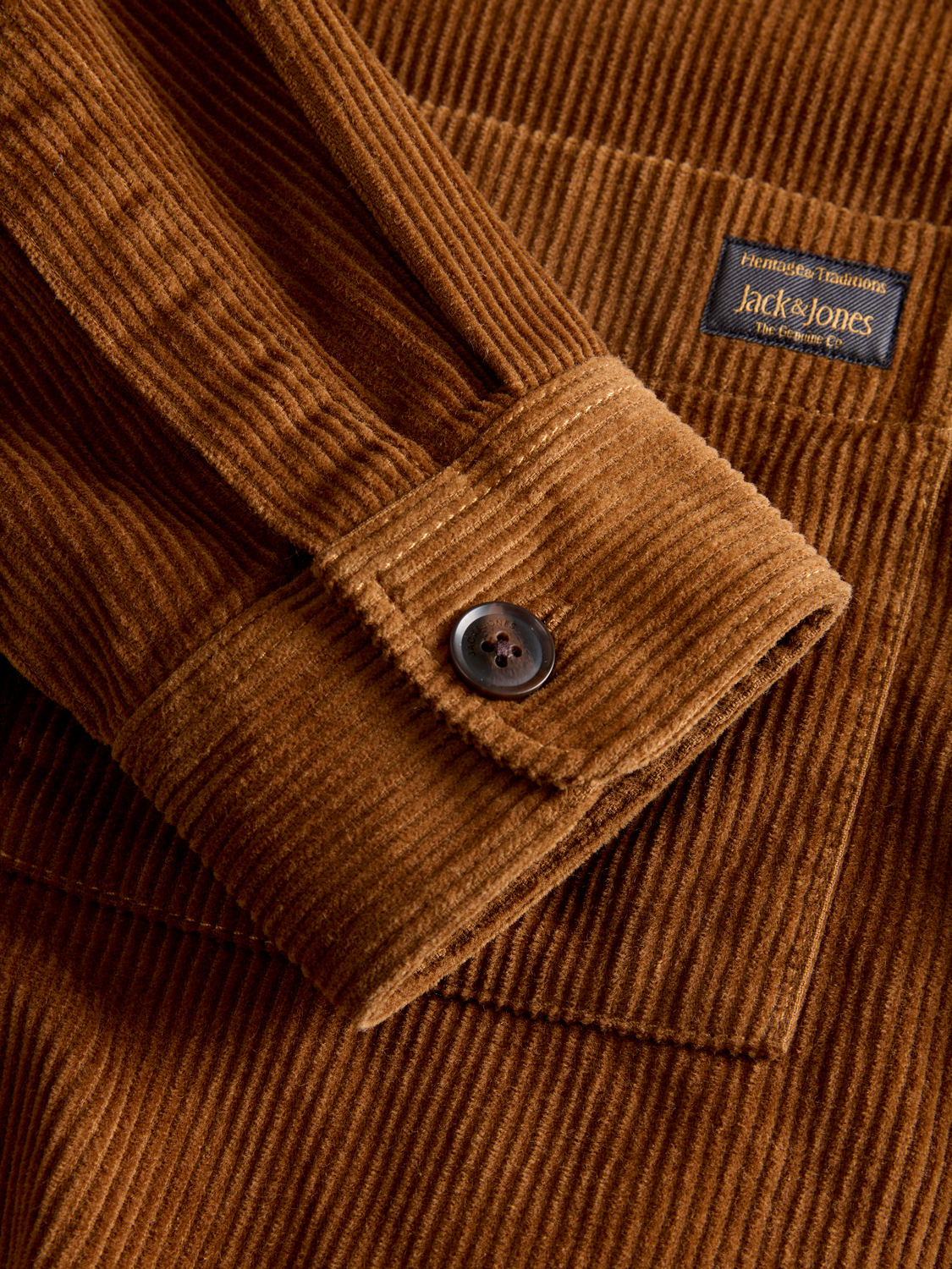 model_shot-detail