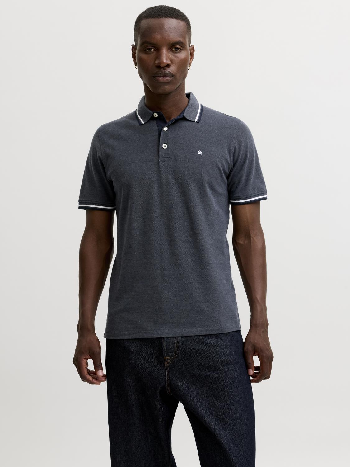 model_shot-front