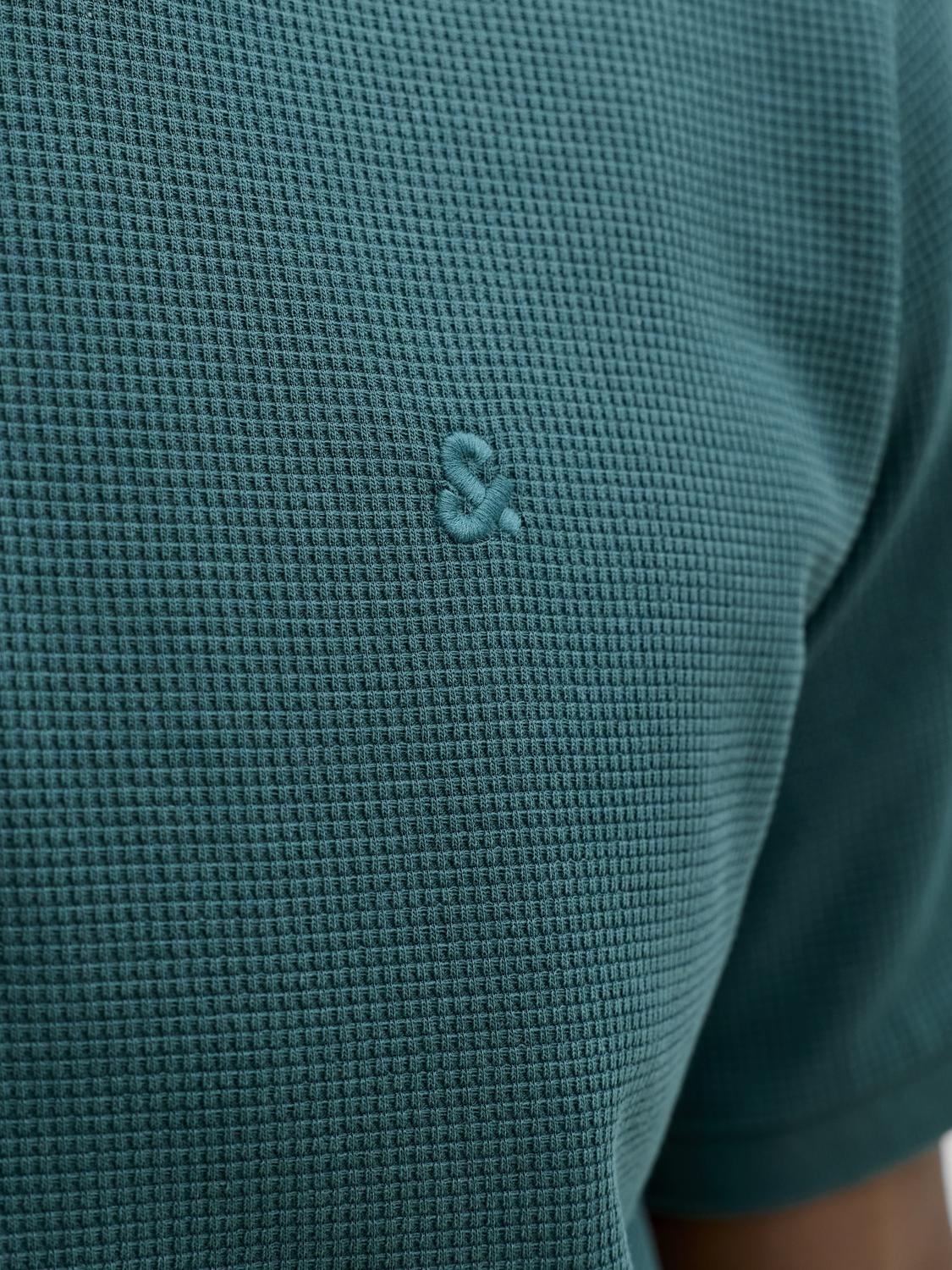 model_shot-detail