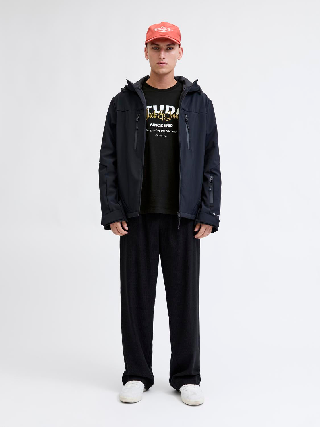 model_shot-front_full