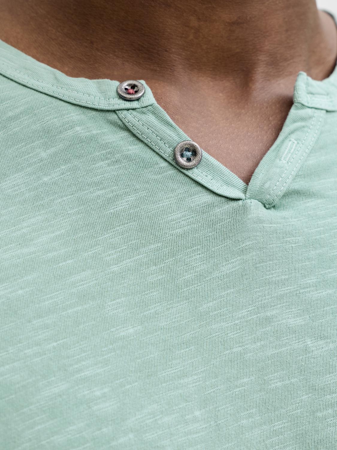 model_shot-detail