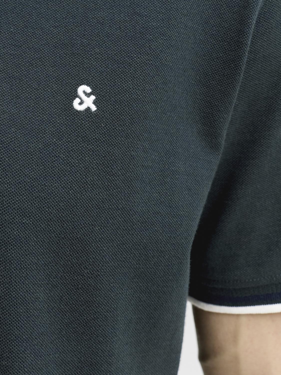 model_shot-detail