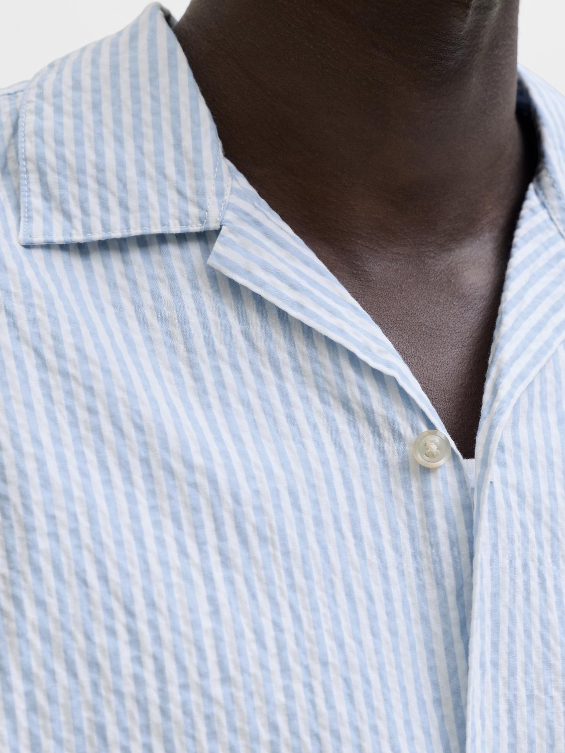 model_shot-detail