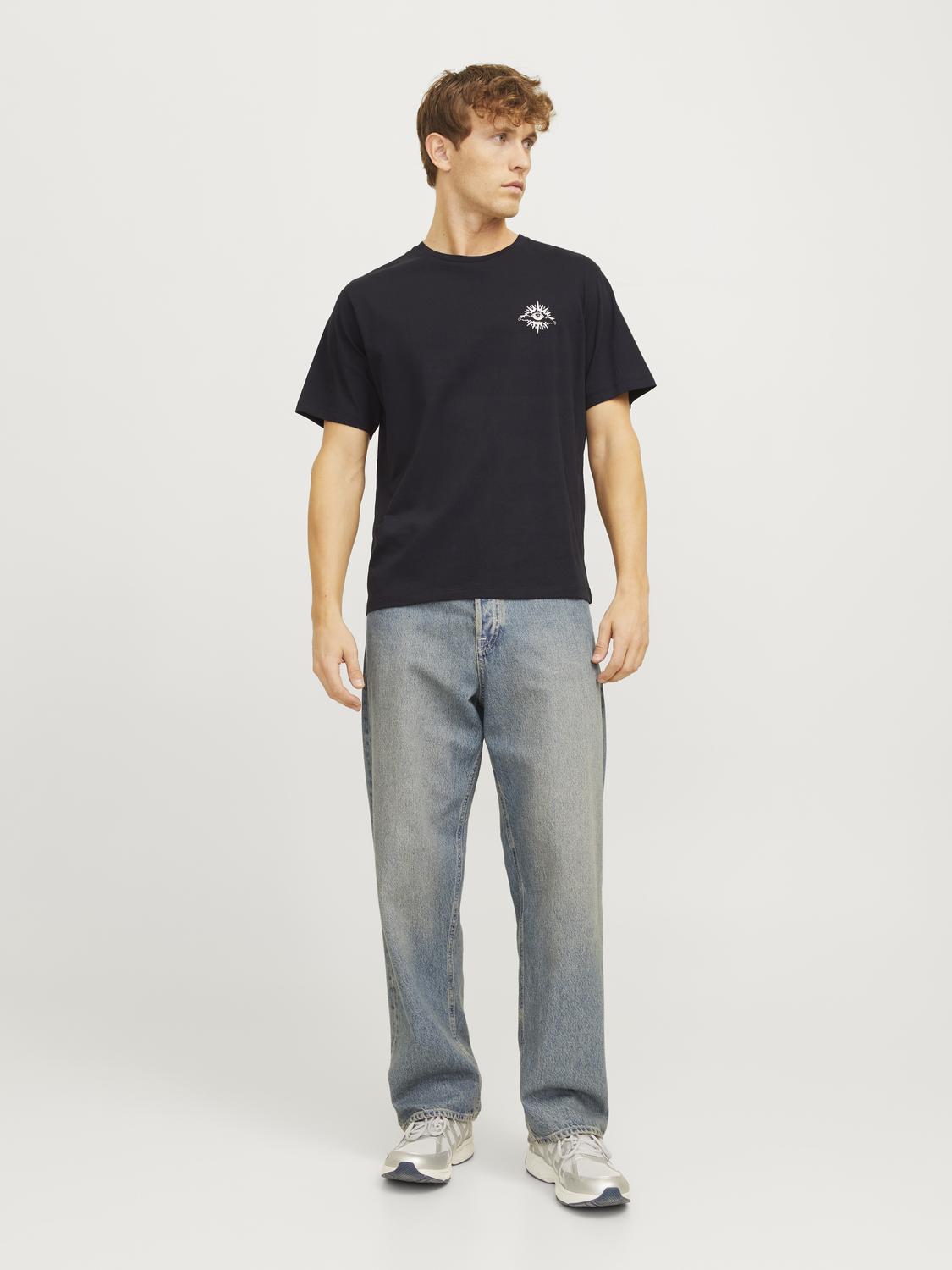 model_shot-front_full