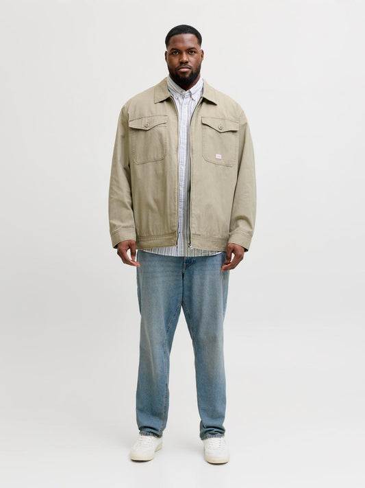 model_shot-front_full