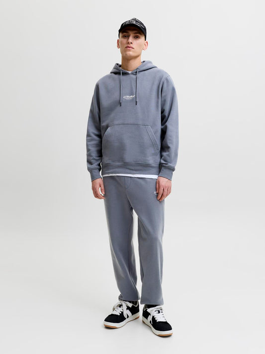 model_shot-front_full