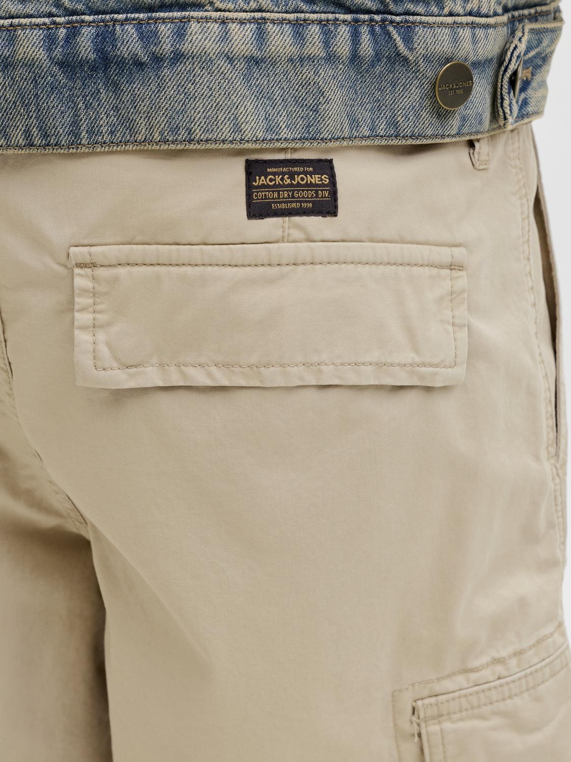 model_shot-detail
