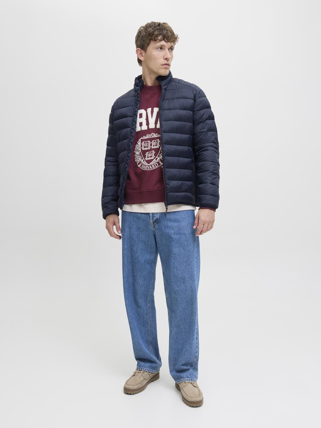 model_shot-front_full