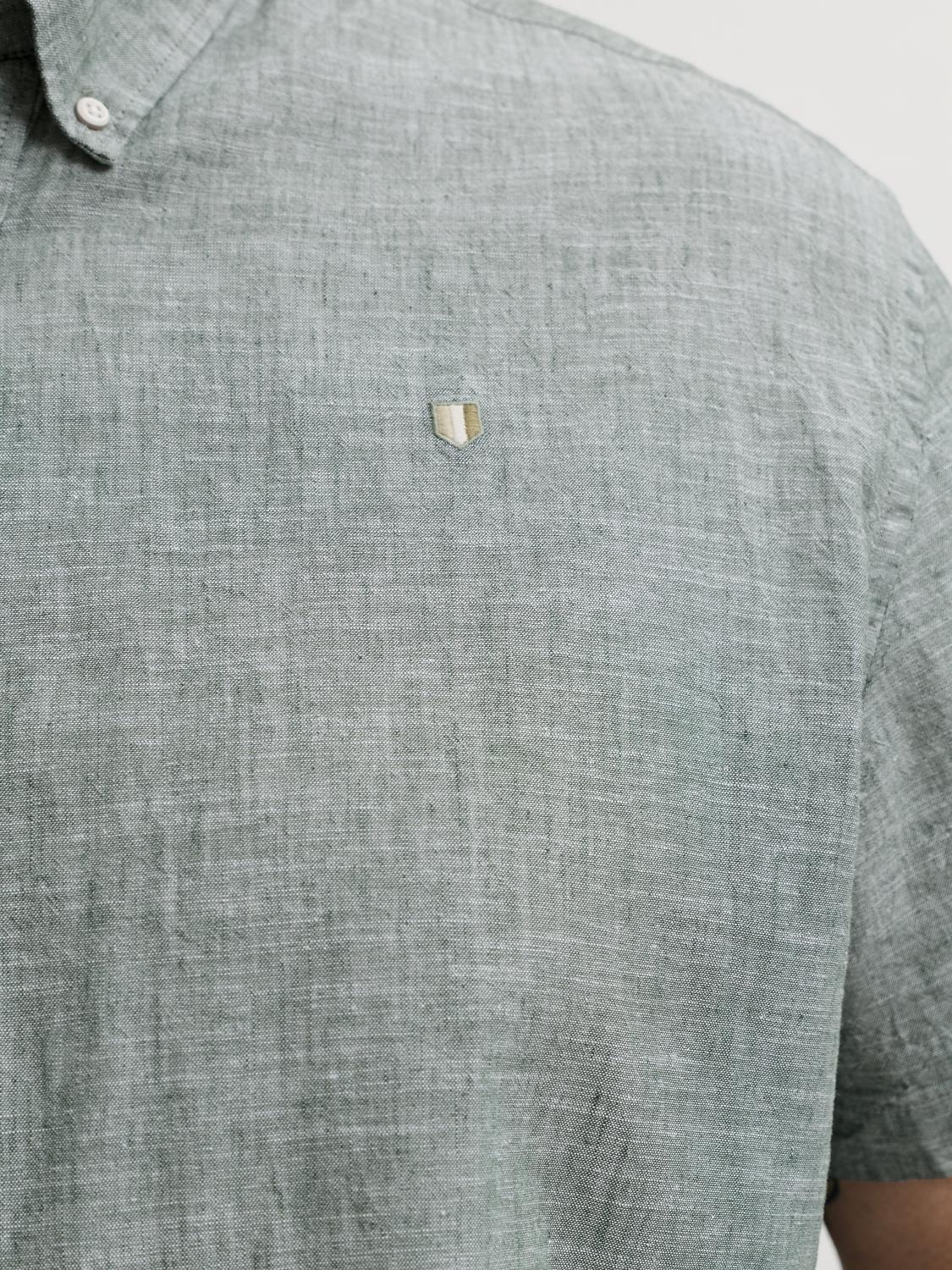 model_shot-detail