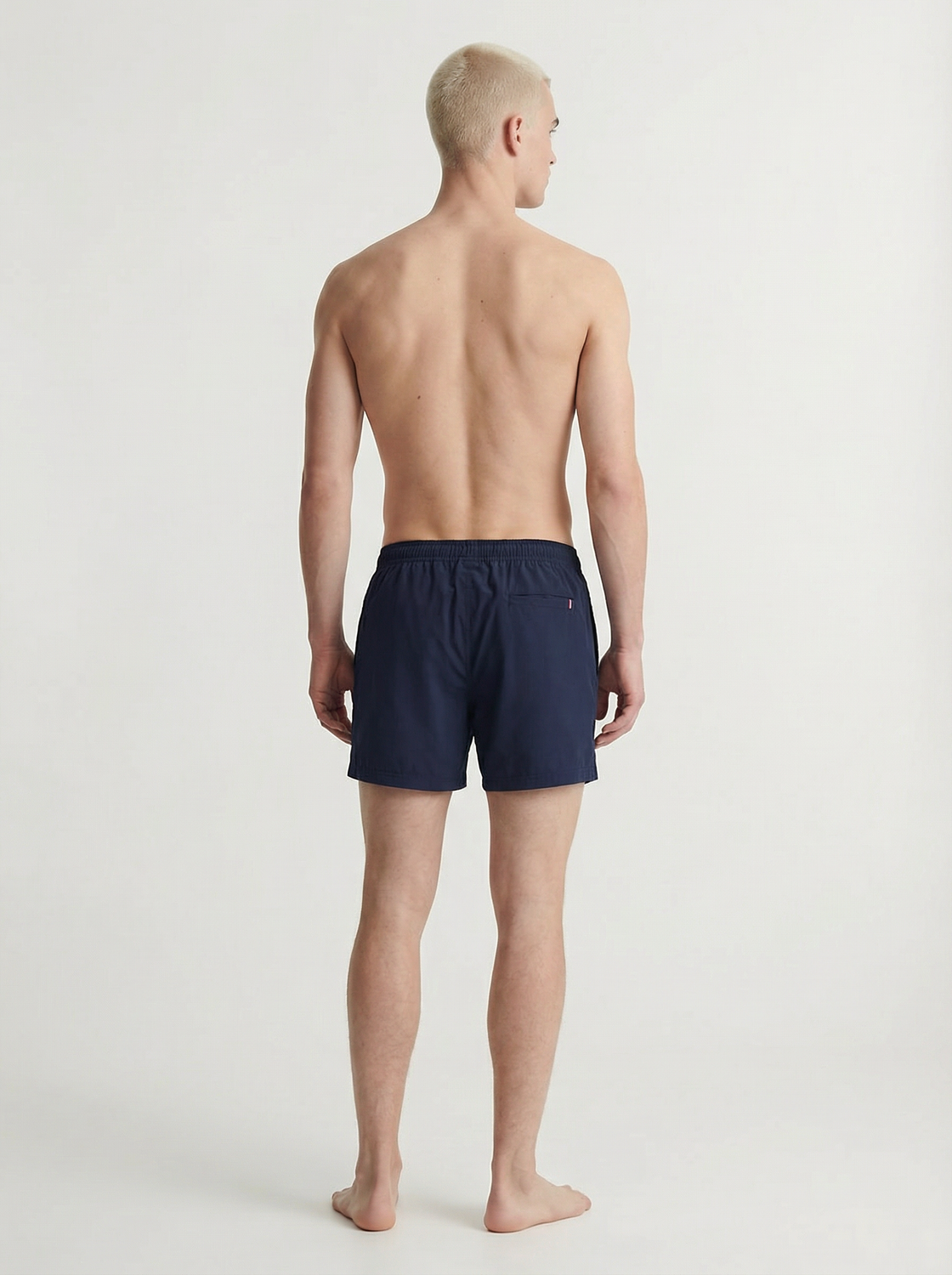 model_shot-back