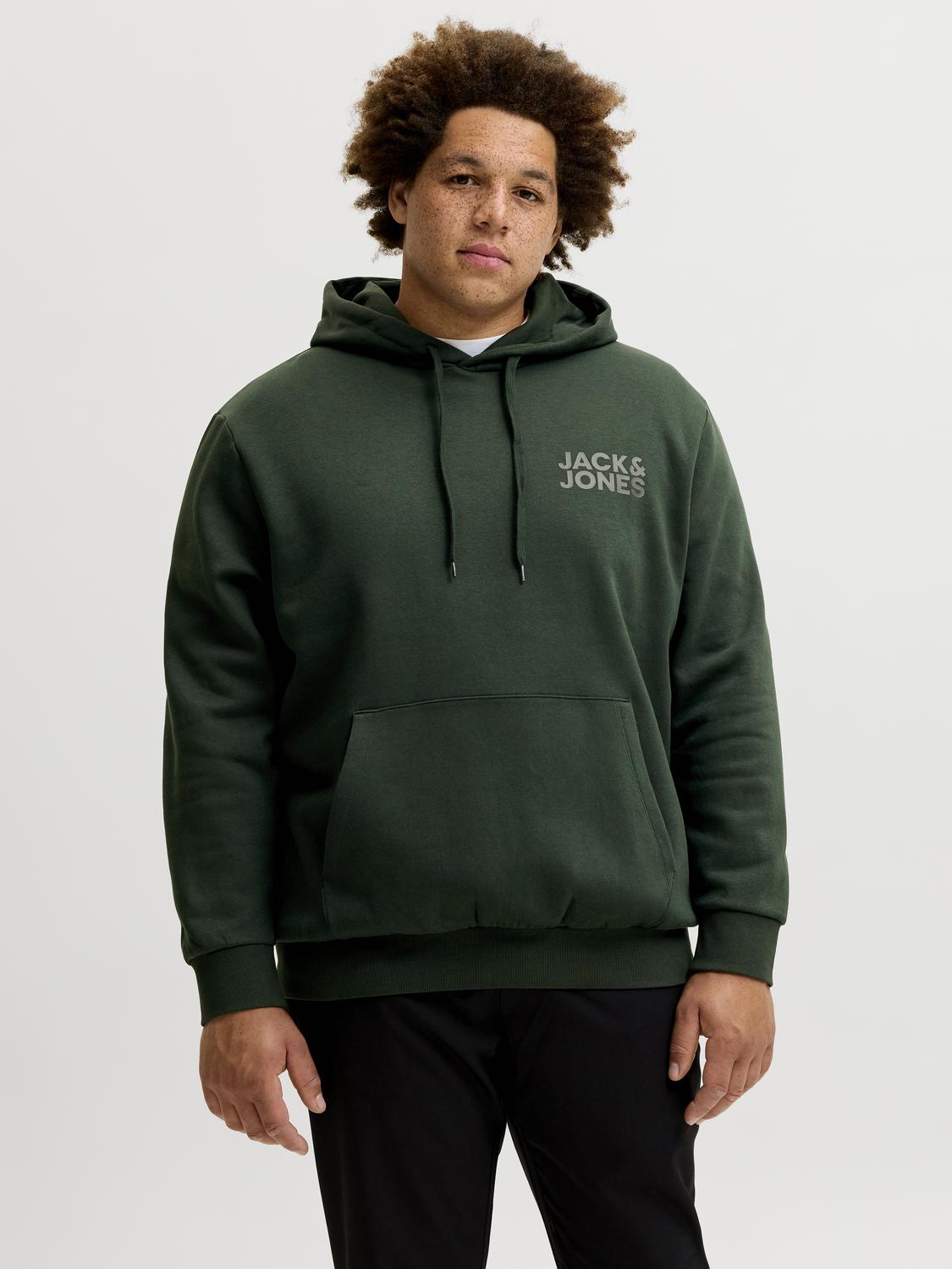 model_shot-front