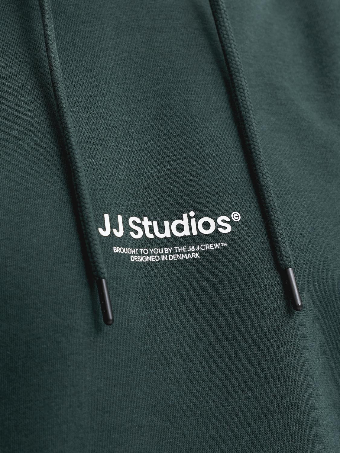 model_shot-detail