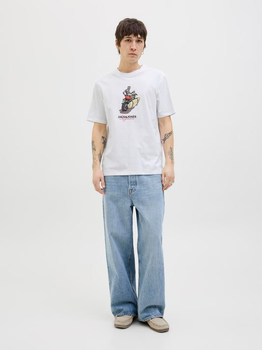 model_shot-front_full