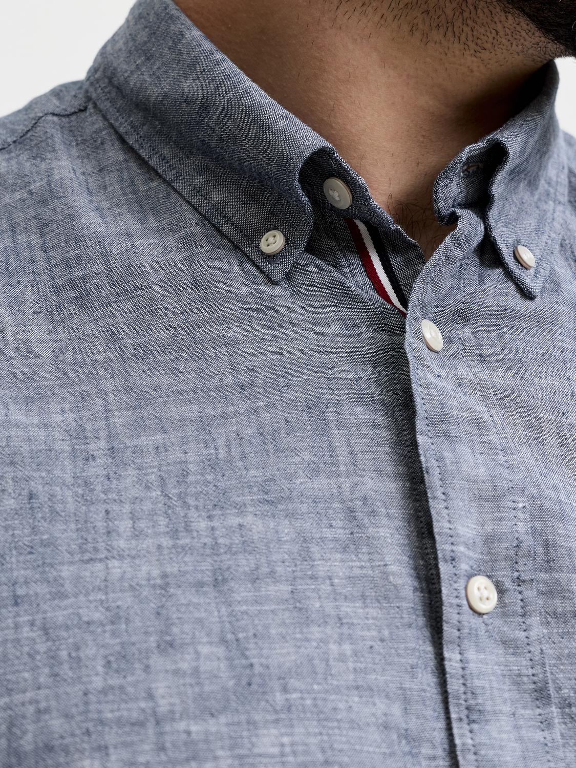 model_shot-detail