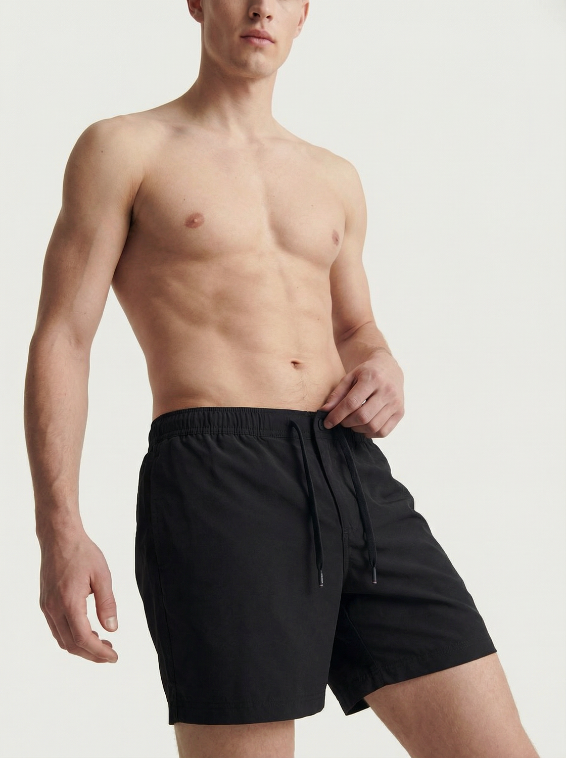 model_shot-creative