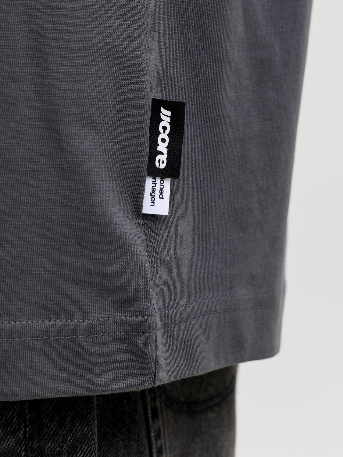 model_shot-detail