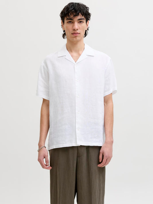 model_shot-front