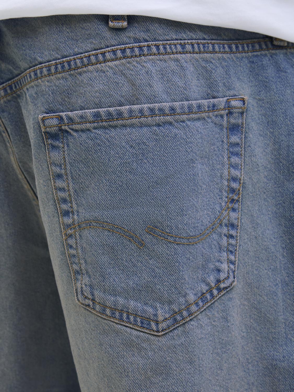 model_shot-detail