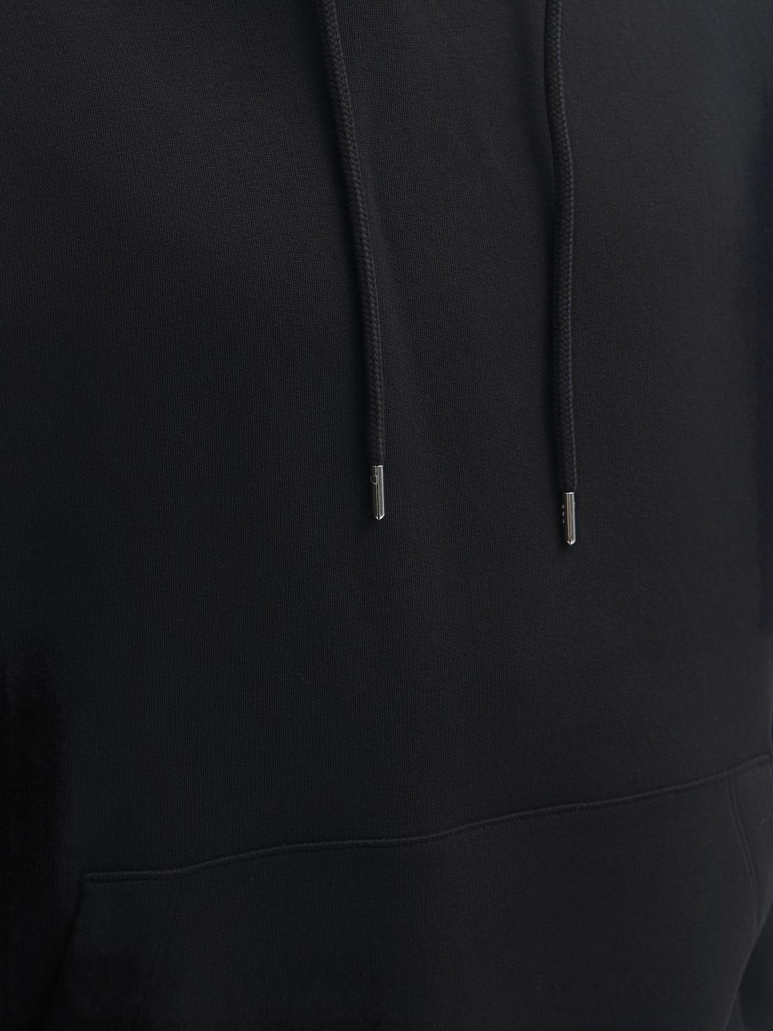 model_shot-detail