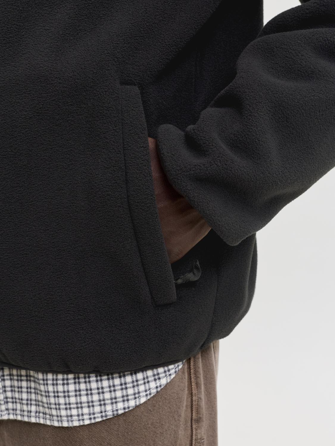 model_shot-detail