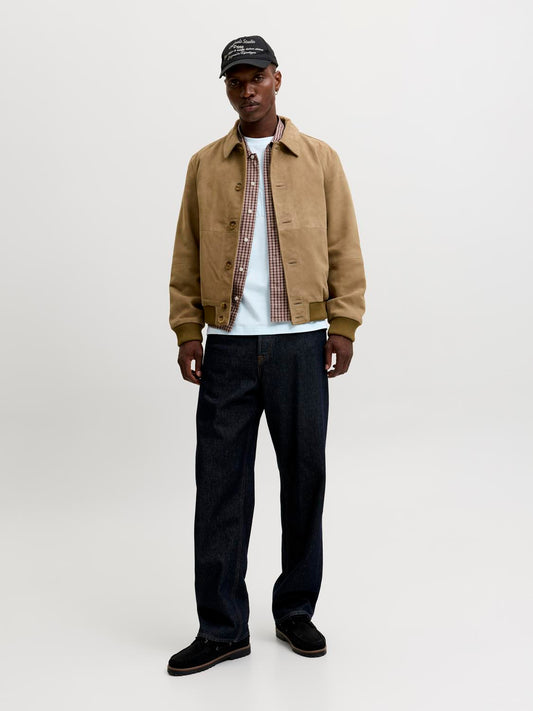 model_shot-front_full