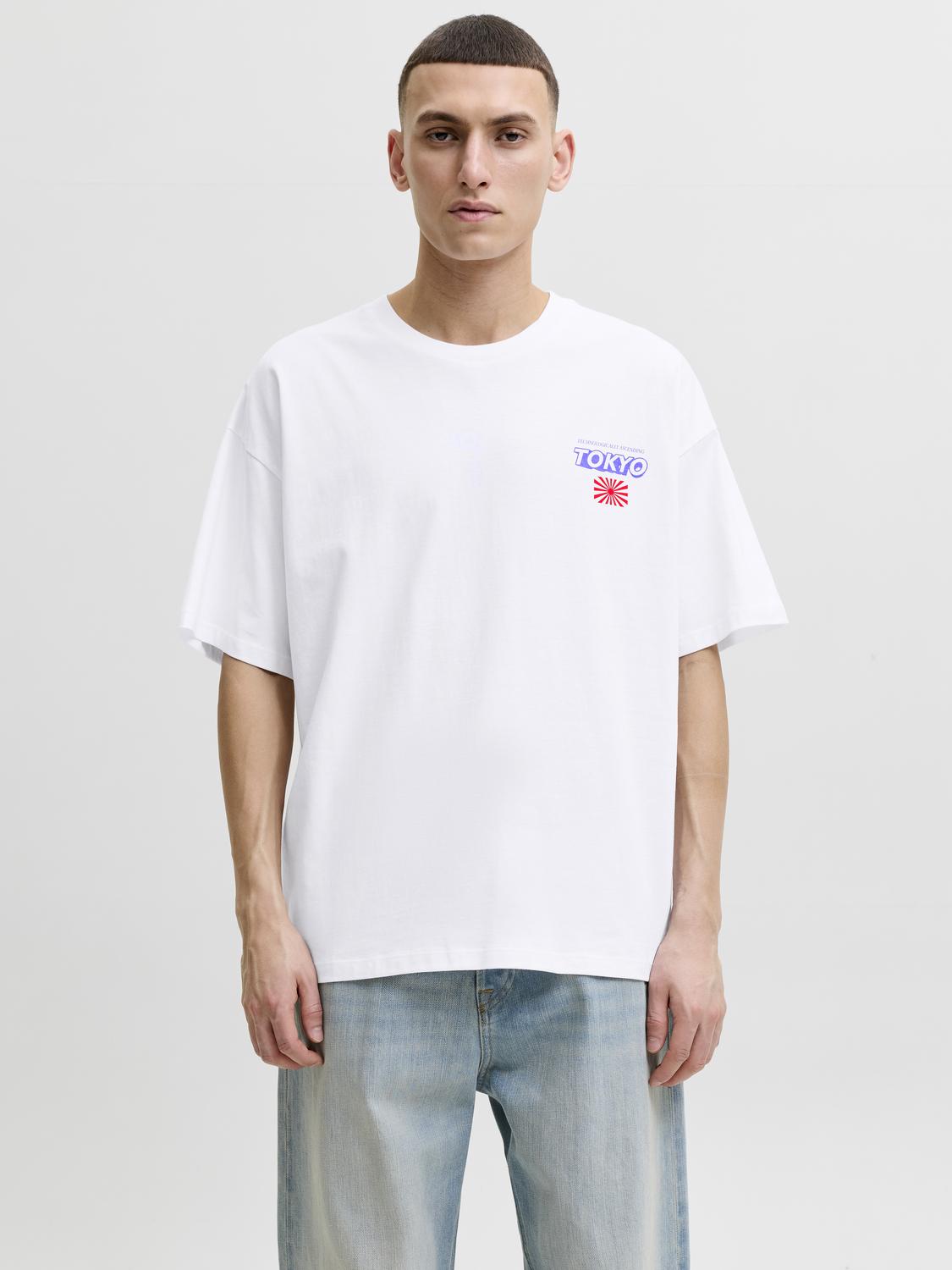 model_shot-front