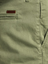 Load image into Gallery viewer, JJIBOWIE Shorts - deep lichen green
