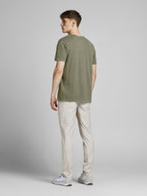 Load image into Gallery viewer, JJESPLIT T-Shirt - dusky green
