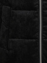 Load image into Gallery viewer, JORWOODSIDE Outerwear - Black
